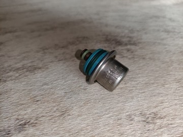 Picture of Renegade 800 Fuel Preasure Regulator